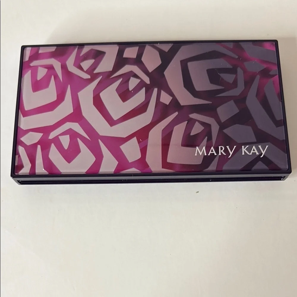 Mary Kay Black Eyeshadow Palette Sleek Design